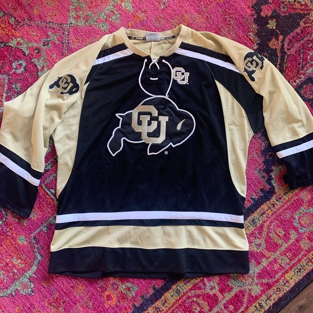 Colorado Buffaloes Hockey Jersey Sewn CU Buffs Colosseum Black Gold Mens XL - Picture 2 of 10